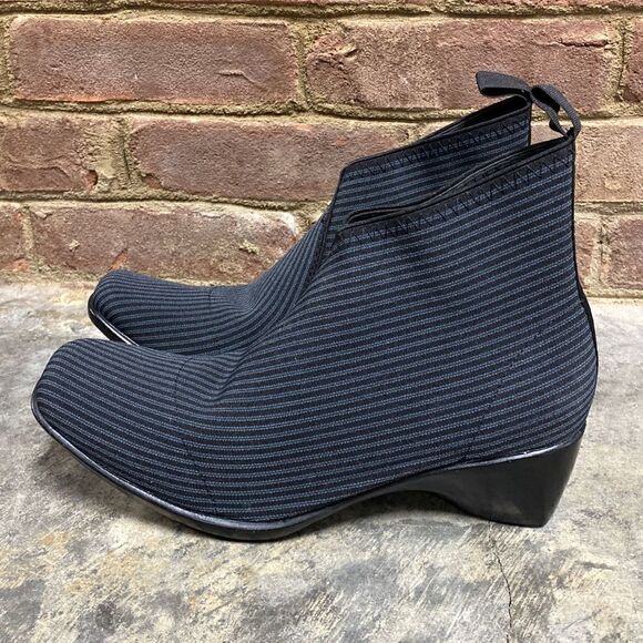 Charleston Shoe Co Gray/Blue Pinstripe Lower King Boot Size 10 NIB - Picture 3 of 8